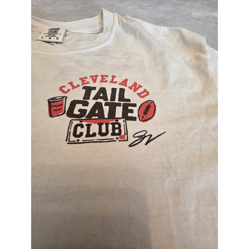 Comfort Colors garment-dyed t-shirt features a "Cleveland Tailgate Club" graphic